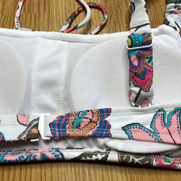 Sundazed Paisley Bikini Top, 34 B/C - Picture 5 of 8